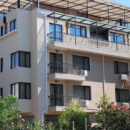 Flowers Apartments Nesebar Ngoại thất bức ảnh