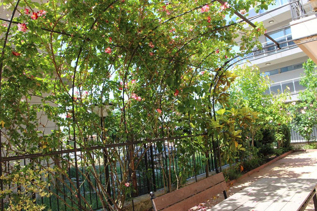 Flowers Apartments Nesebar Ngoại thất bức ảnh