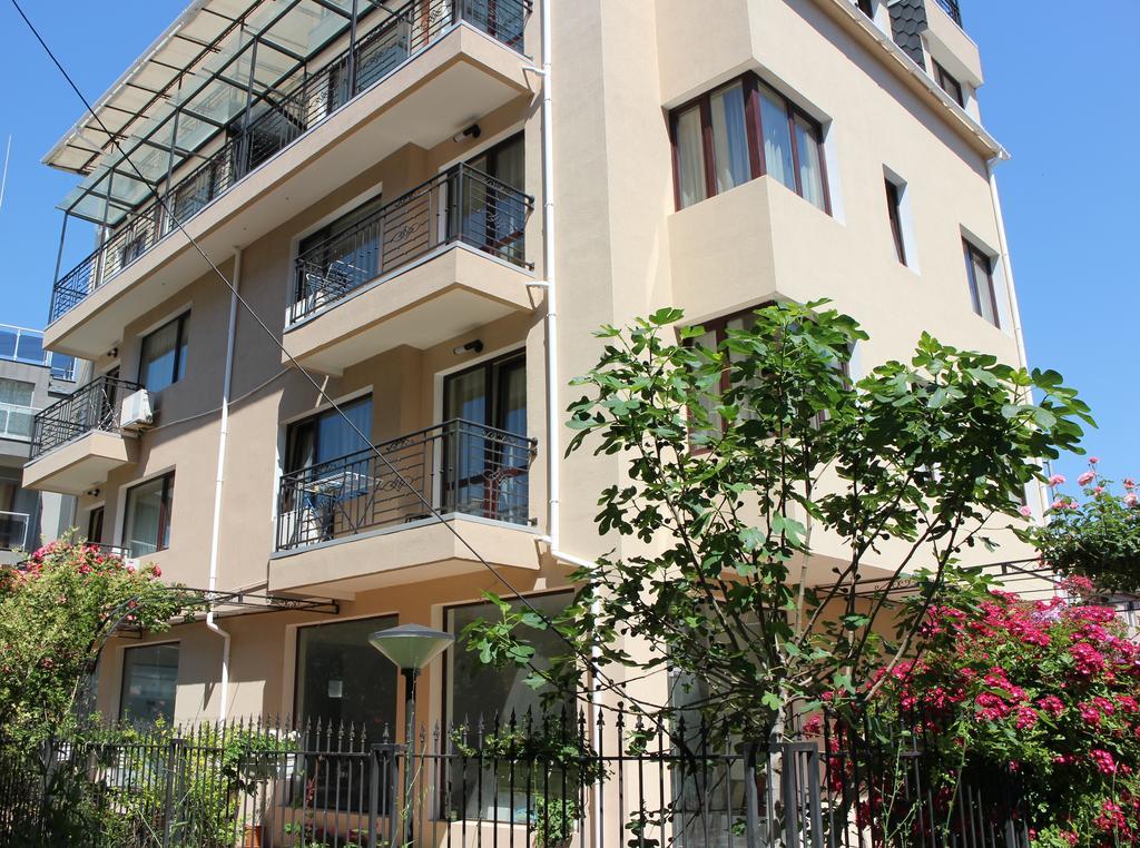 Flowers Apartments Nesebar Ngoại thất bức ảnh